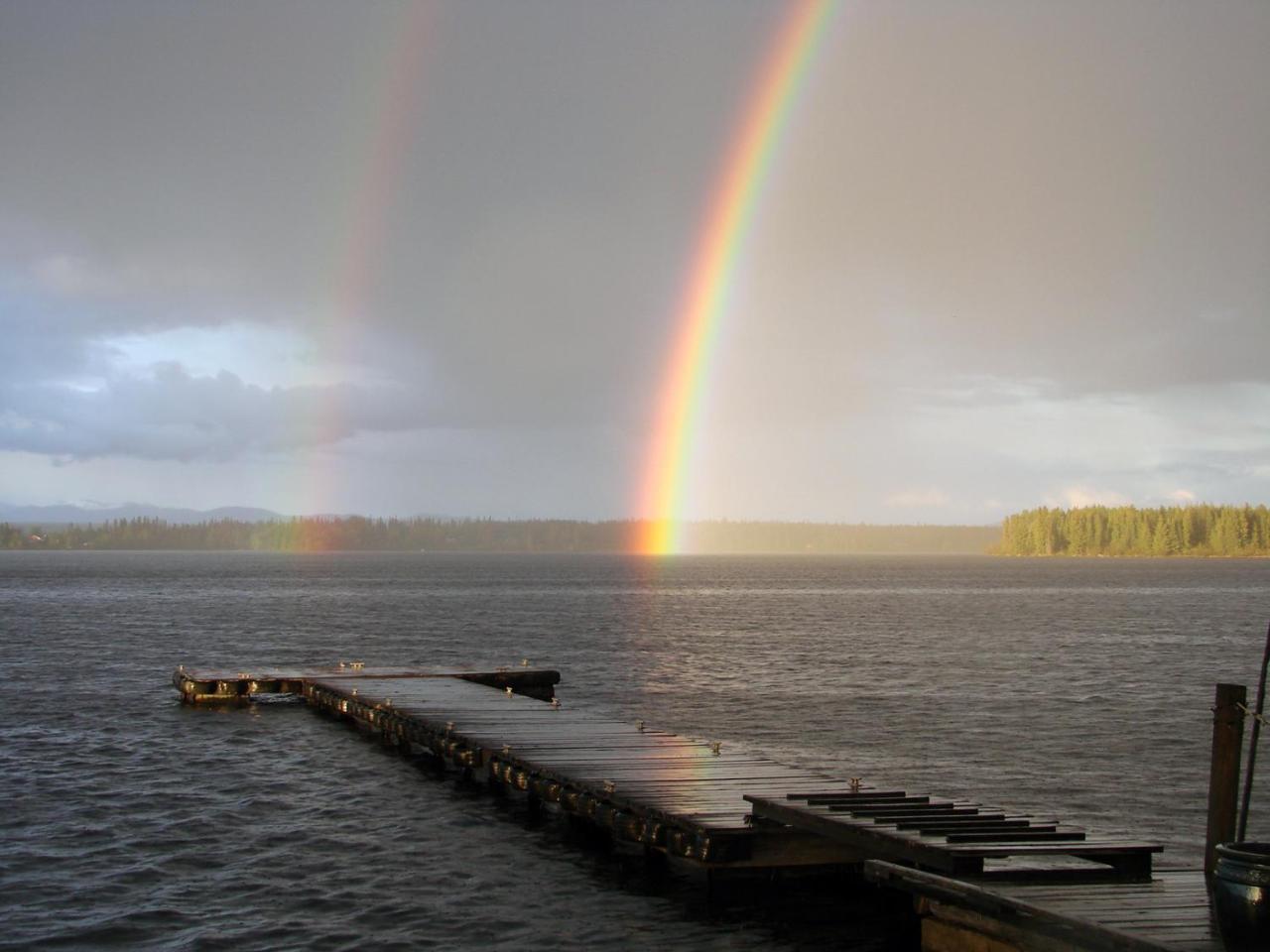 Eagle'S Nest Resort Anahim Lake Екстериор снимка